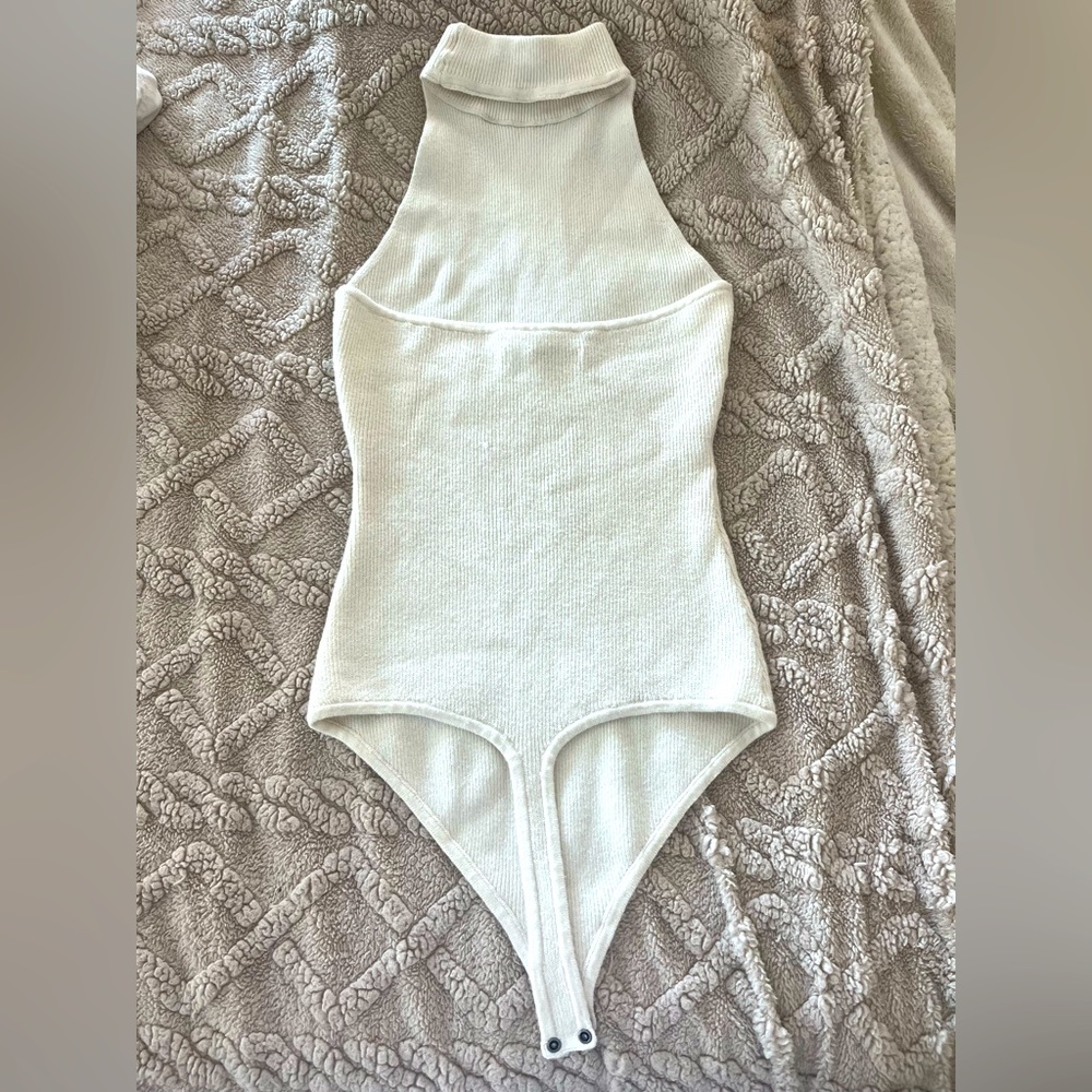 Abercrombie & Fitch sleeveless high neck bodysuit size M